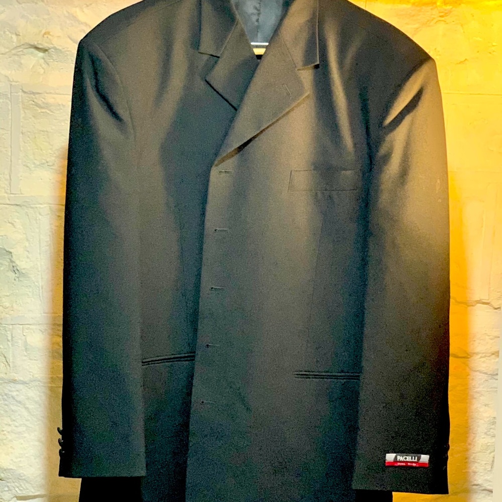 Pacelli 5 Button Black Suit 58L
